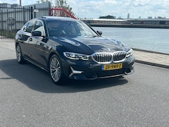 BMW 3-serie - 320i High Executive Edition AUT CAMERA NAVI LEDER LED SCHUIFDAK