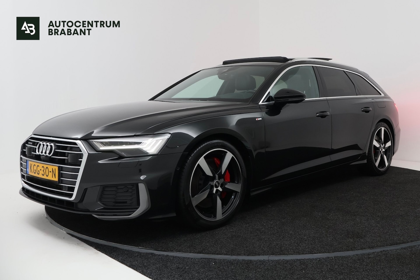 Audi A6 Avant - 55 TFSI e quattro Competition (PANO, TREKHAAK WEGKLAPBAAR, HEAD-UP, 360 CAMERA, STOELKOELI - AutoWereld.nl