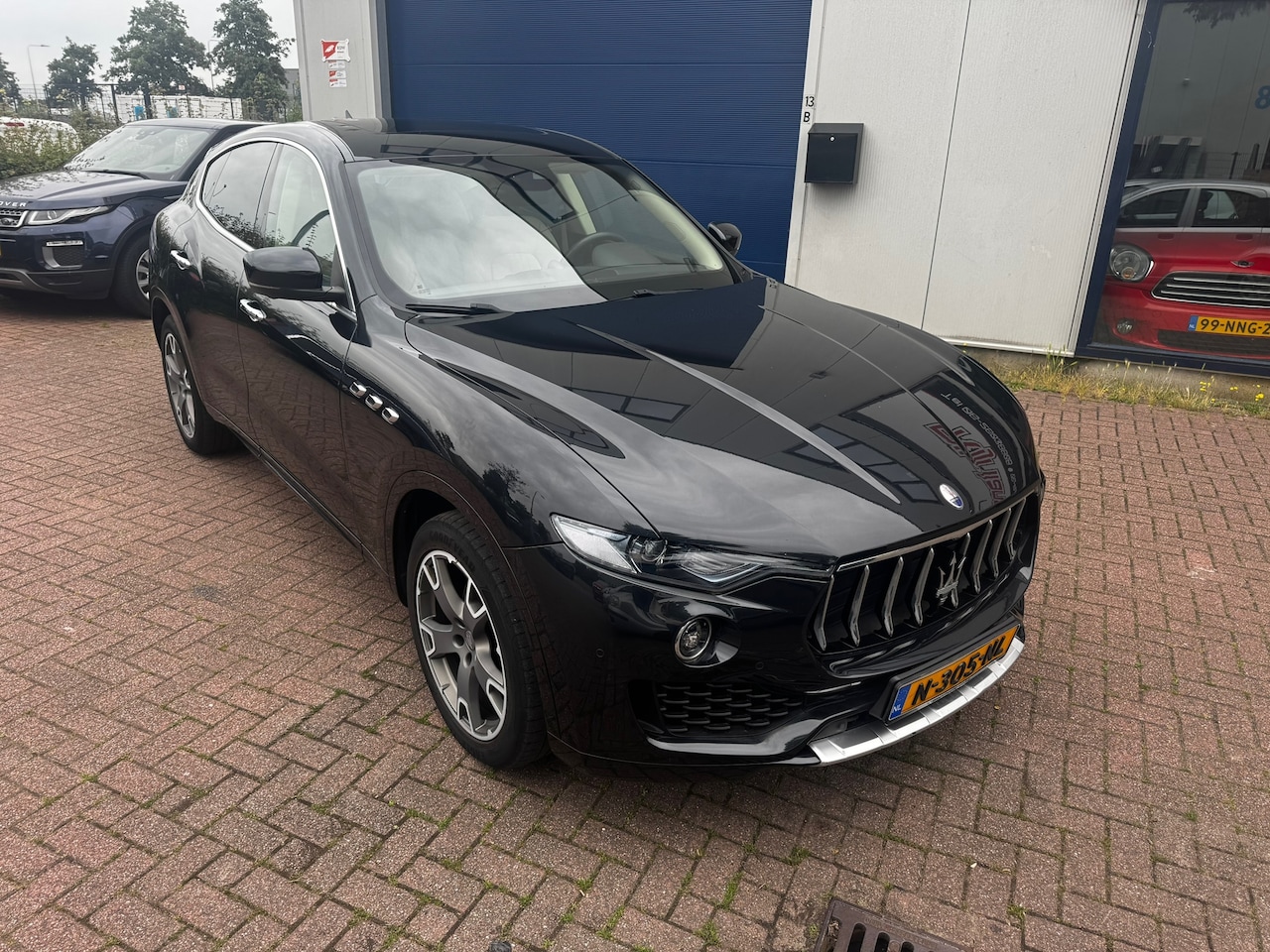 Maserati Levante - 3.0 V6 D AWD GranLusso 3.0 V6 D AWD GranLusso - AutoWereld.nl