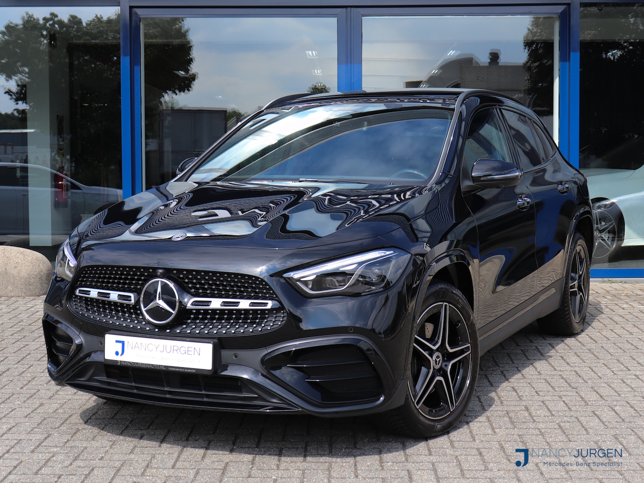 Mercedes-Benz GLA-Klasse - 250e Star Edition | AMG | Night Pakket | Elektr. Pano Dak | Memory Pakket | Burmester Soun - AutoWereld.nl