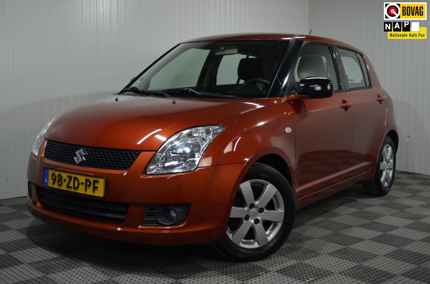 Suzuki Swift - 1.3 Shogun / Carplay / Navi. / NL auto - AutoWereld.nl