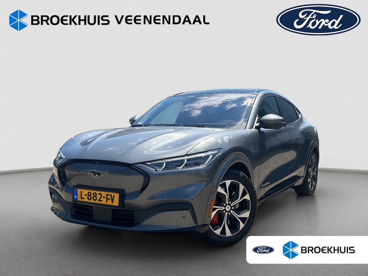 Ford Mustang Mach-E - Extended First Edition AWD 98 kWh | Pano | SOH 95,5% | Trekhaak | Adap. Cruise | 19 inch - AutoWereld.nl