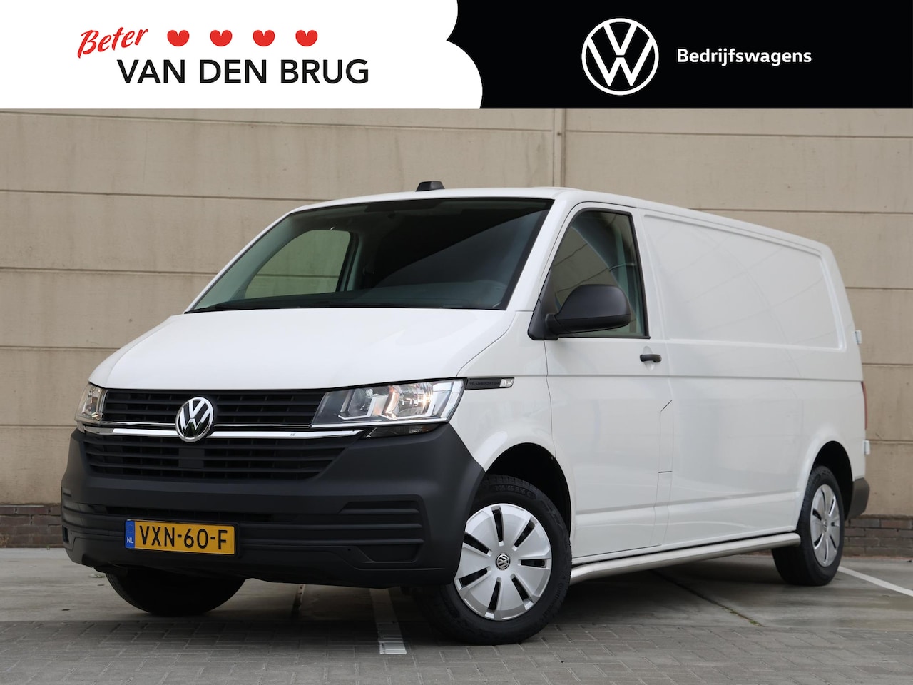 Volkswagen Transporter - 2.0 TDI 110 pk L2H1 Business | Airco | Cruise control | Navigatie via App connect | Bijrij - AutoWereld.nl