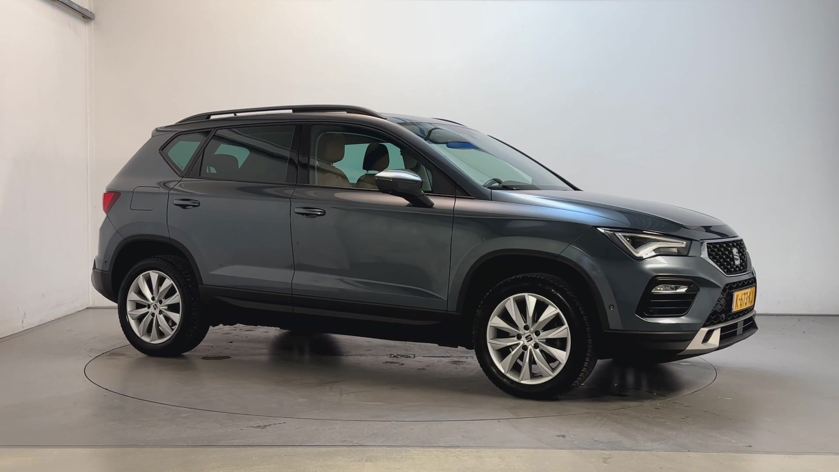 SEAT Ateca - 1.5 TSI 150pk Style Business Intense Leder Panoramadak Navigatie - AutoWereld.nl