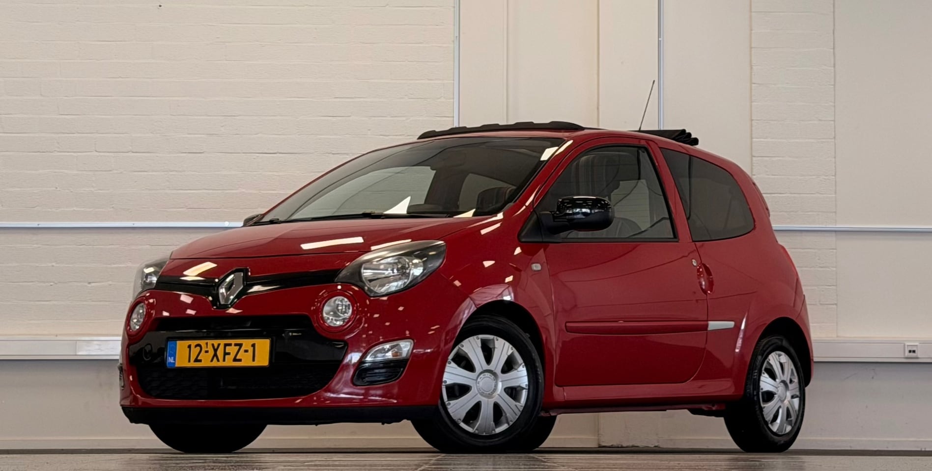 Renault Twingo - 1.5 dCi Collection Schuifdak APK 25-03-2027 Garantie - AutoWereld.nl