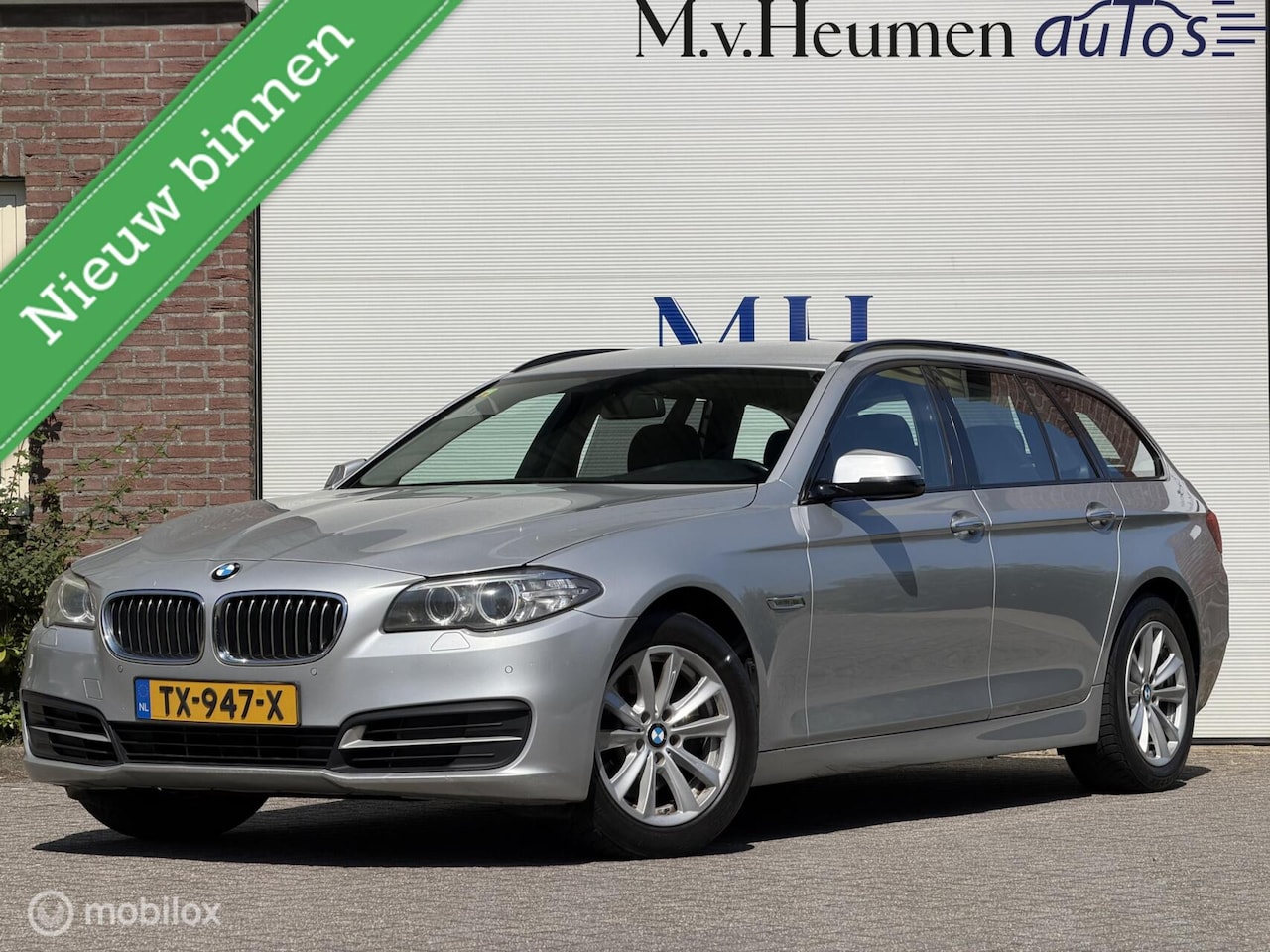 BMW 5-serie Touring - 520xd LCI High Executive Keyless Stoelverwarming - AutoWereld.nl