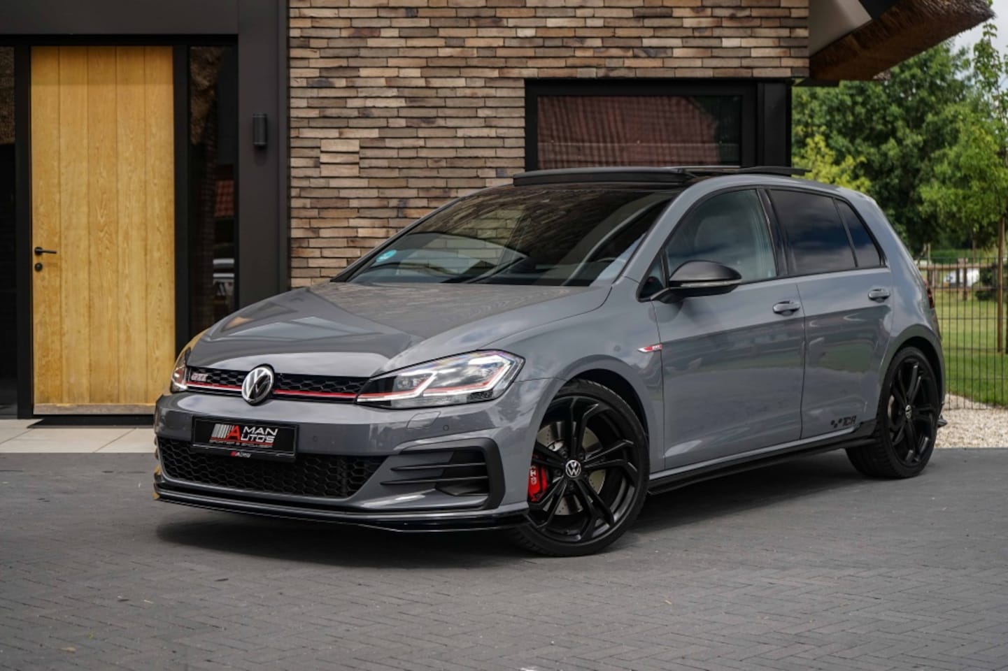 Volkswagen Golf - GTI TCR 290PK Nardo/Pano/ACC/DCC/83DKM - AutoWereld.nl