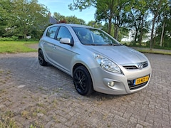 Hyundai i20 - 1.4i i-Motion
