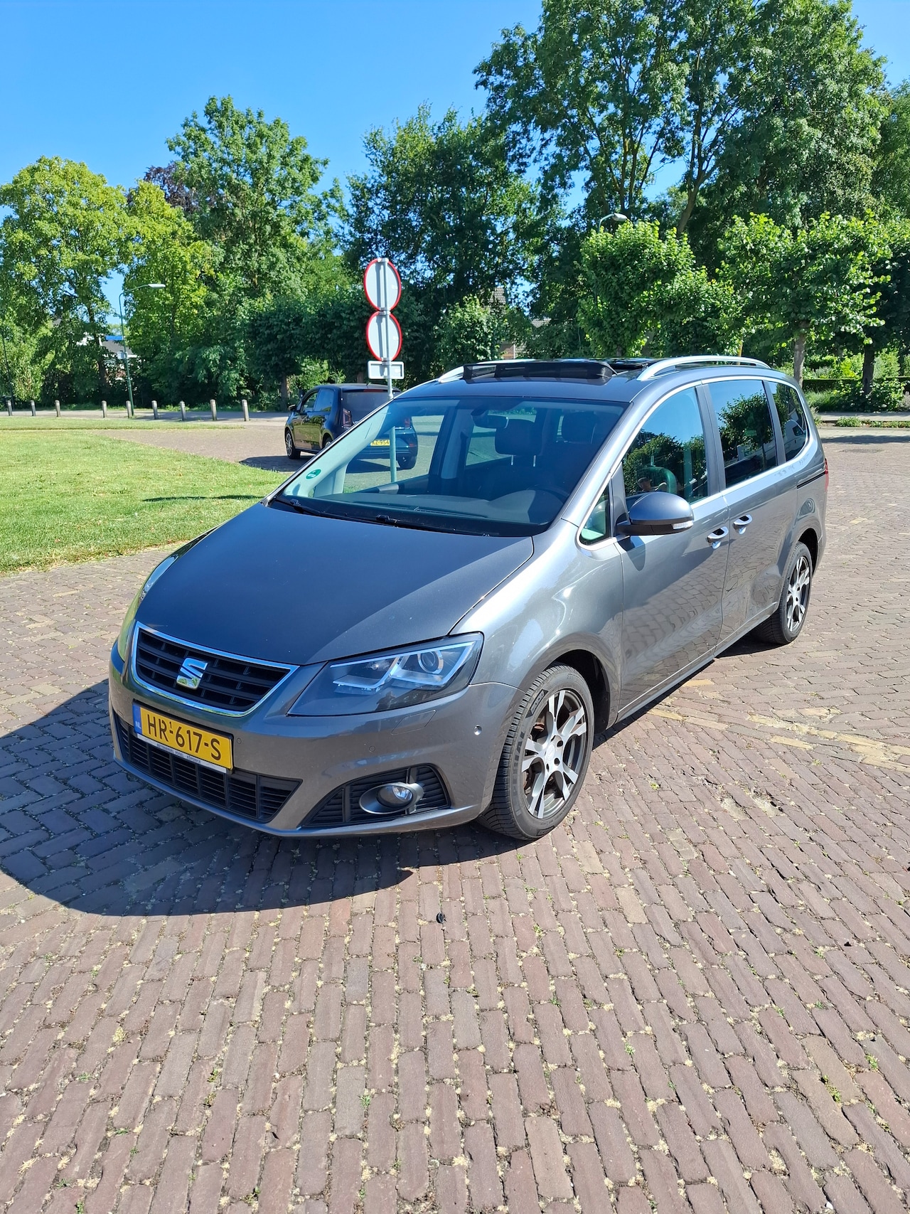 SEAT Alhambra - 2.0 TDI Style Connect AUTOMAAT 7 Stoelen 184 PK EURO 6 FULL OPTIES - AutoWereld.nl