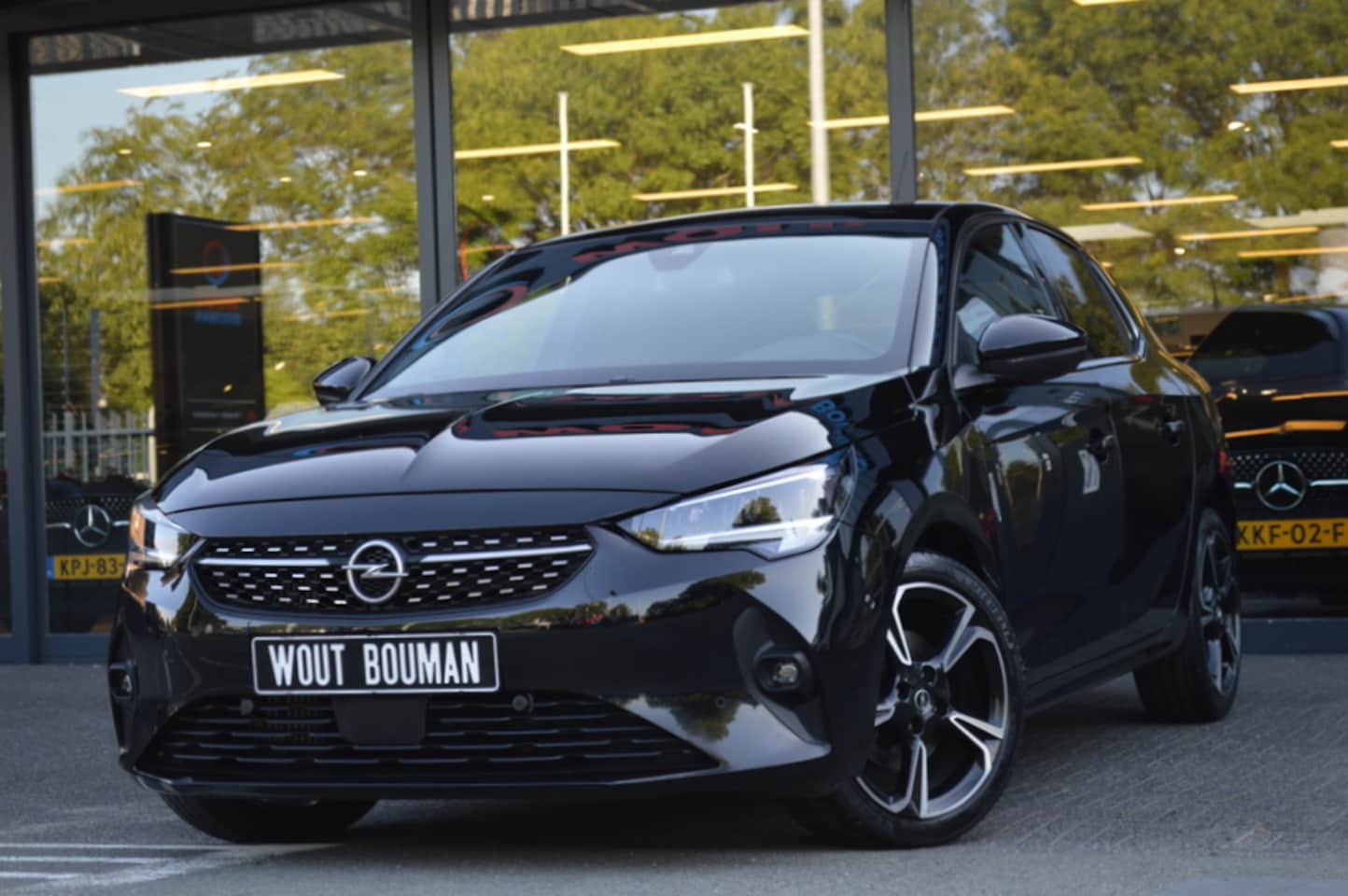 Opel Corsa - 1.2 Turbo 100 pk Elegance Led Panorama Camera CarPlay Pdc - AutoWereld.nl