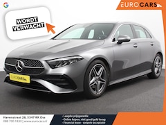 Mercedes-Benz A-klasse - 200 177pk Automaat MHEV AMG Line Achteruitrij Camera Verwarmde voorstoelen Navigatie LED C