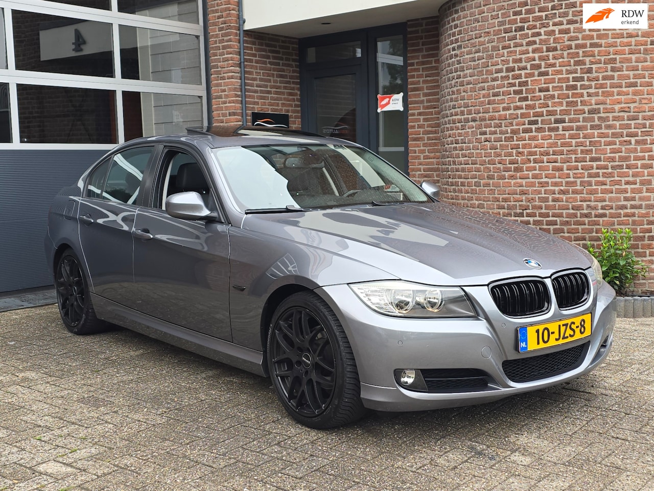 BMW 3-serie - 318i Facelift |Dakraam |Leder |Navi - AutoWereld.nl