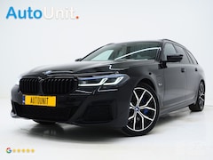 BMW 5-serie Touring - 530e M Sport Shadow Line | Panoramadak | Leder | LaserLED | HUD | Keyless | Sfeerlicht | C
