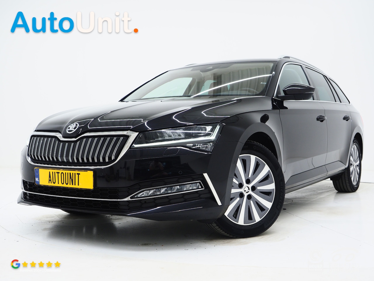 Skoda Superb Combi - 1.4 TSI iV Style | Leder | Trekhaak | 360 | Massage | Stoelkoeling | Keyless | Virtual | S - AutoWereld.nl