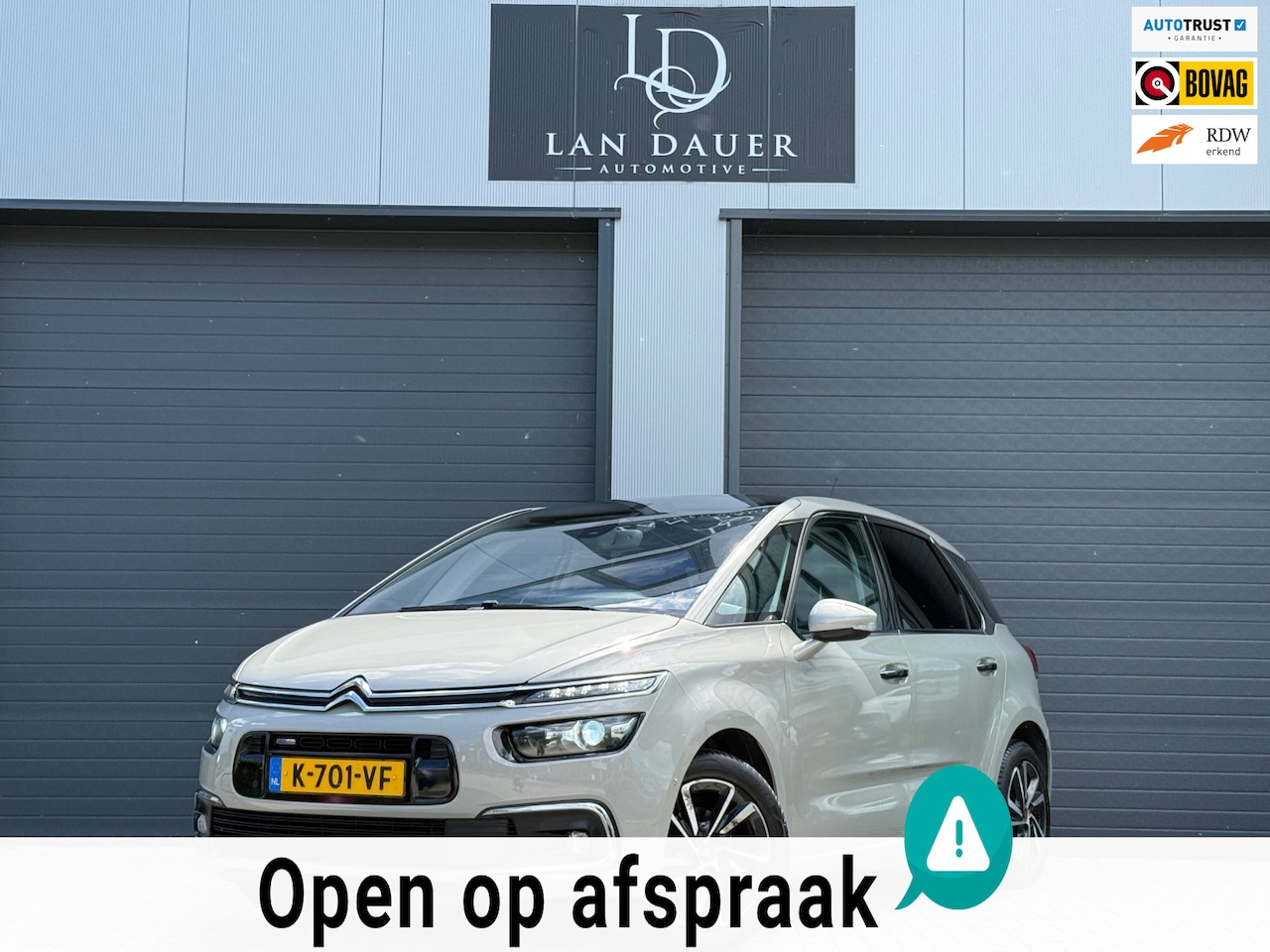 Citroën C4 Picasso - 1.2 NARDO GREY / VOL / AUTOMAAT / TREKHAK - AutoWereld.nl