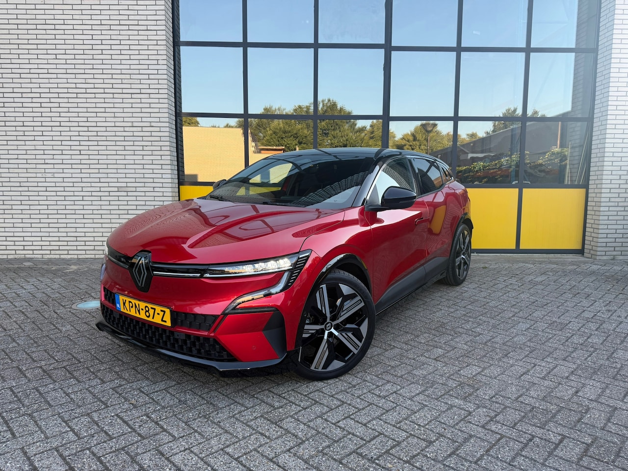 Renault Mégane E-Tech - EV60, Waterpomp, Voll leer Optimum Charge Iconic - AutoWereld.nl