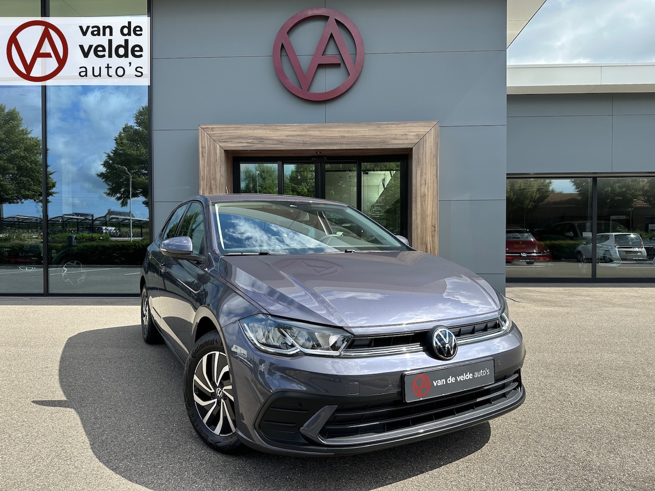 Volkswagen Polo - 1.0 TSI DSG Life | Adap. Cruise | Navi | Carplay | Parkeersensoren | Led | Rijklaar incl. - AutoWereld.nl