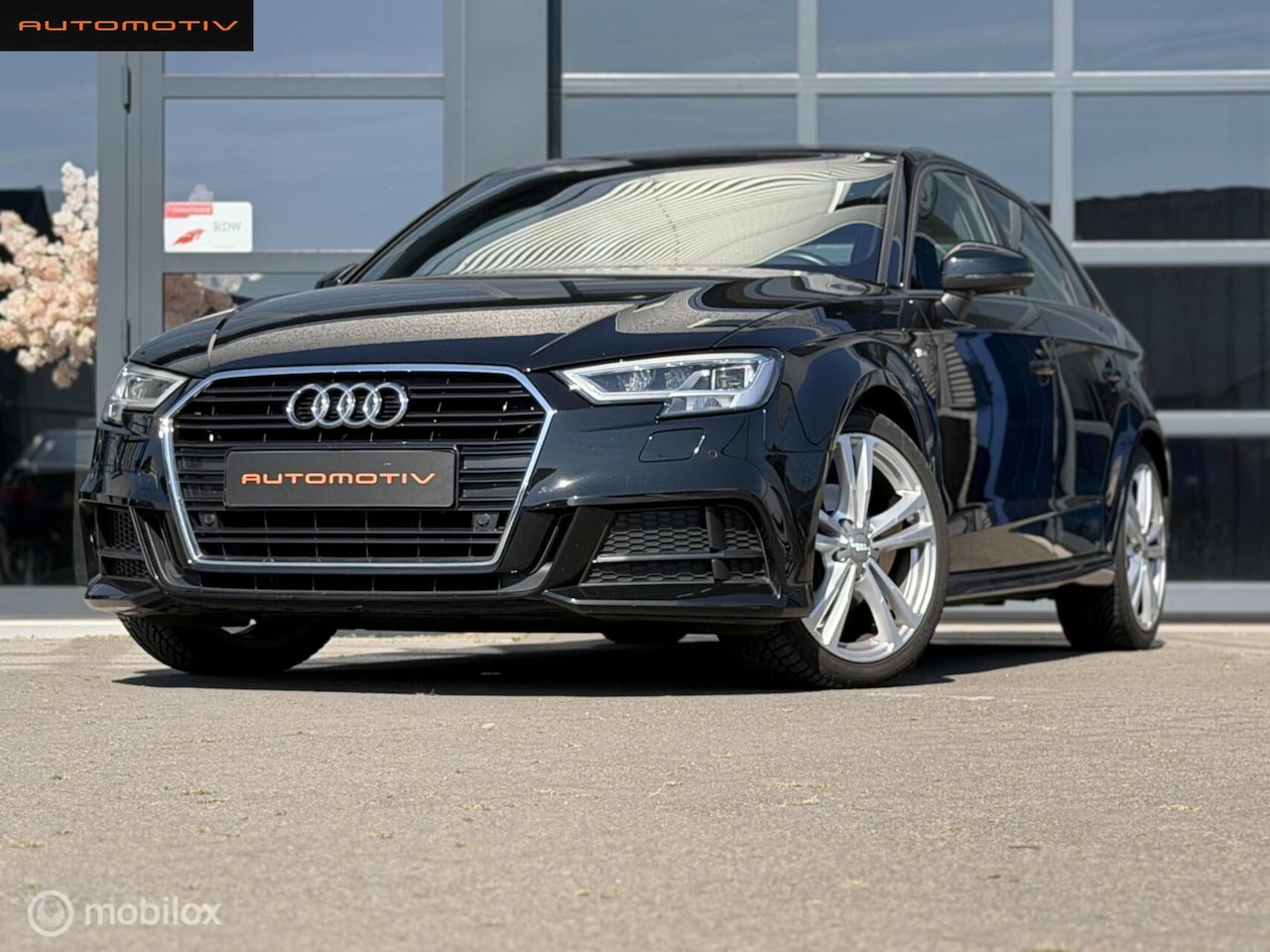 Audi A3 Sportback - TFSI AUTOMAAT / 3X S LINE / LED / NAP - AutoWereld.nl