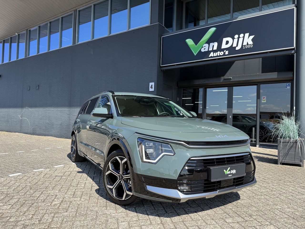 Kia Niro - 1.6 GDi Hybrid ExecutiveLine Navi Camera Memory St.Head-Up H+K El.Klep - AutoWereld.nl