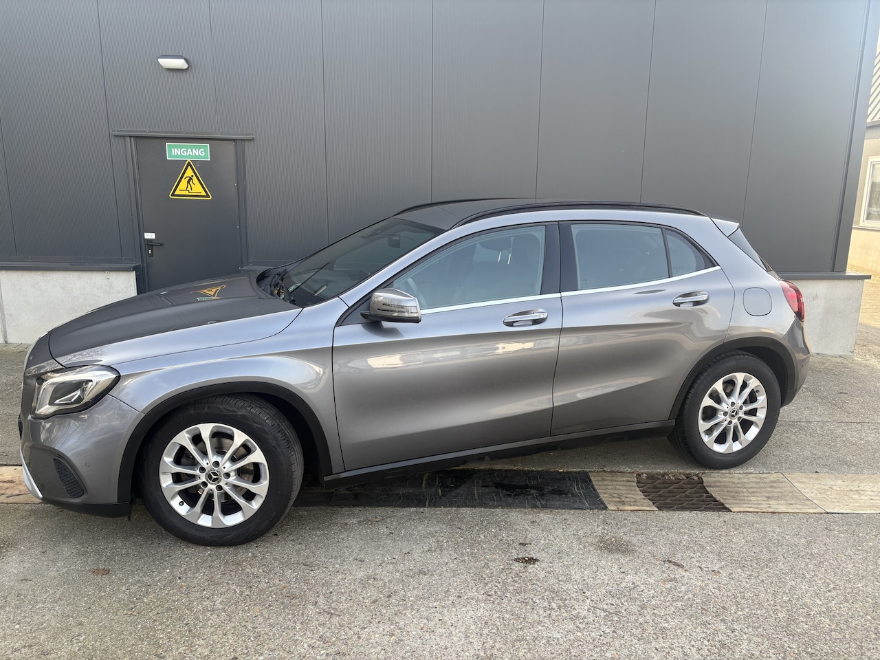 Mercedes-Benz GLA-Klasse - 180 Business Solution Limited 180 Business Solution Limited - AutoWereld.nl