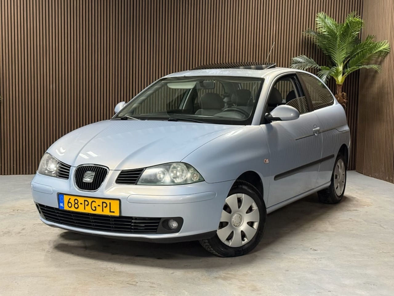SEAT Ibiza - 1.4-16V Signo 1.4-16V Signo - AutoWereld.nl
