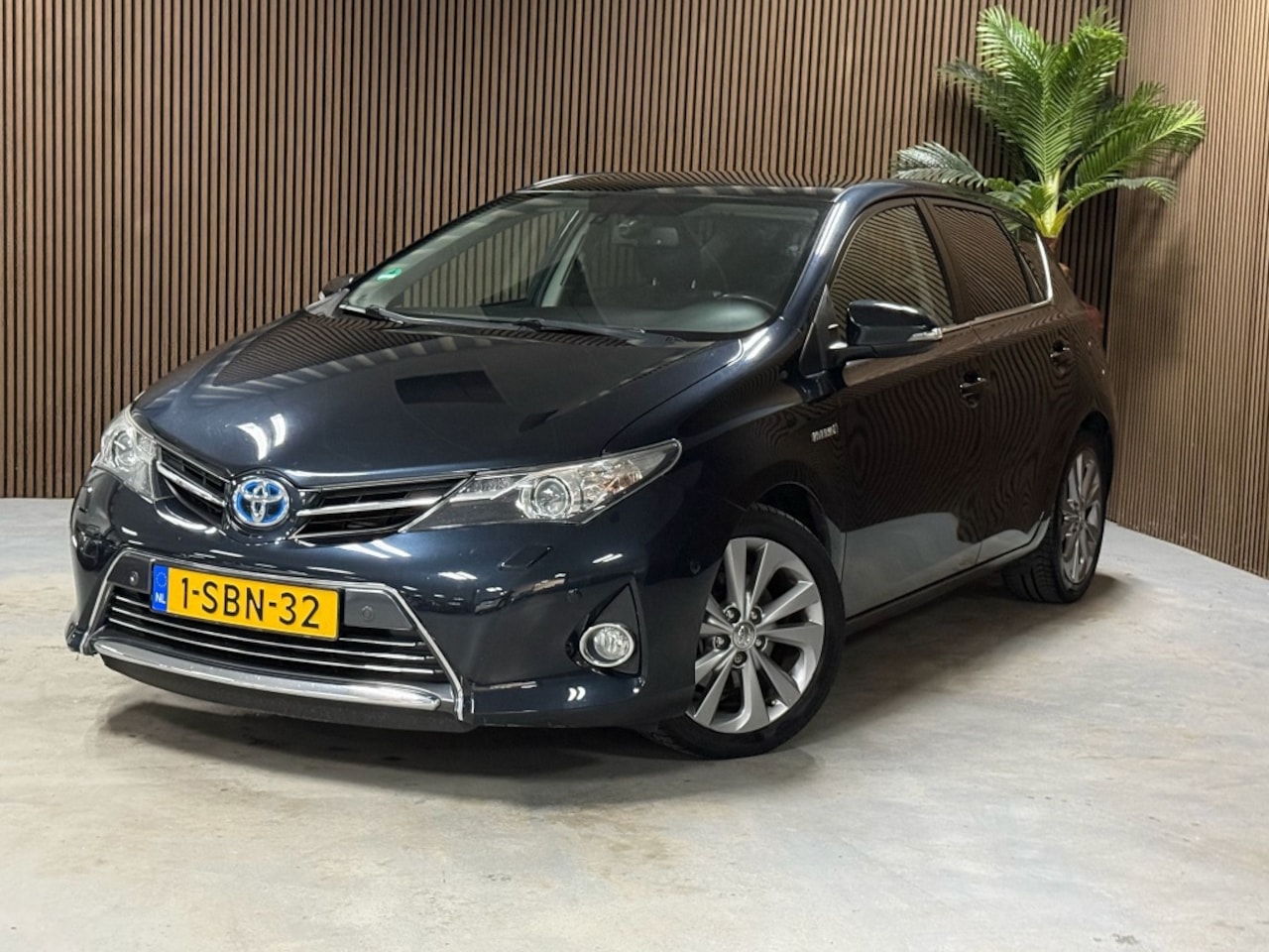 Toyota Auris - 1.8 Hybrid Lease Pro 1.8 Hybrid Lease Pro - AutoWereld.nl