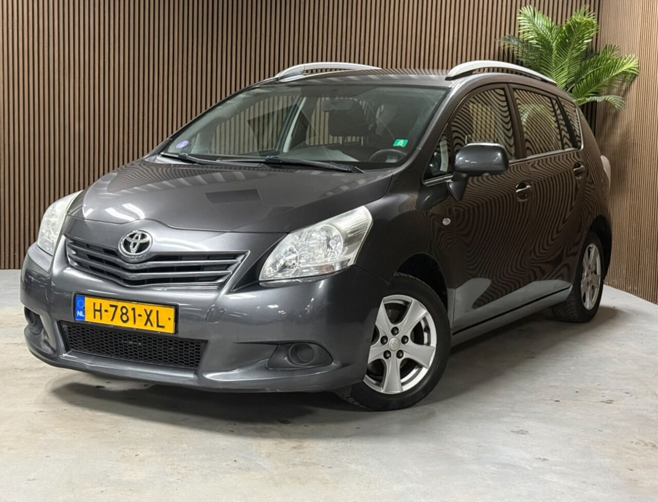 Toyota Verso - 1.6 VVT-i Comfort 1.6 VVT-i Comfort - AutoWereld.nl