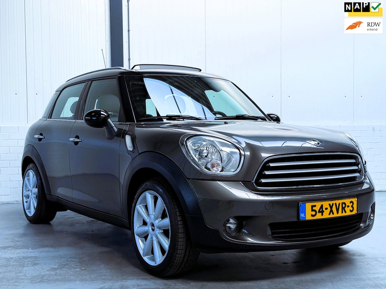 MINI Countryman - 1.6 Cooper Edition|Pano|Leder|Stoelverwarming|Org NL - AutoWereld.nl