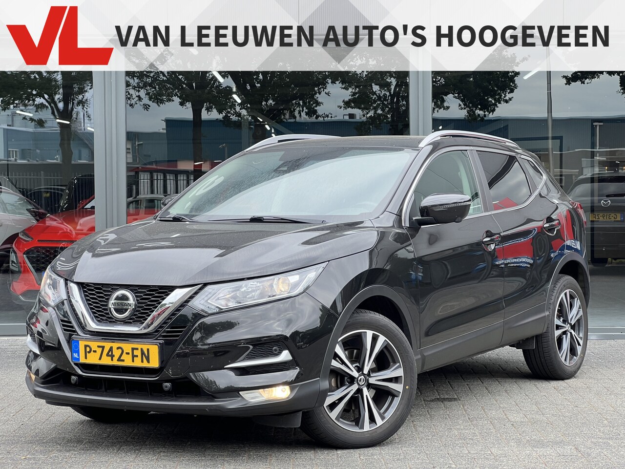 Nissan Qashqai - 1.3 DIG-T Design Edition | Nieuw binnen | Pano | Trekhaak | Stoelverwarming | - AutoWereld.nl