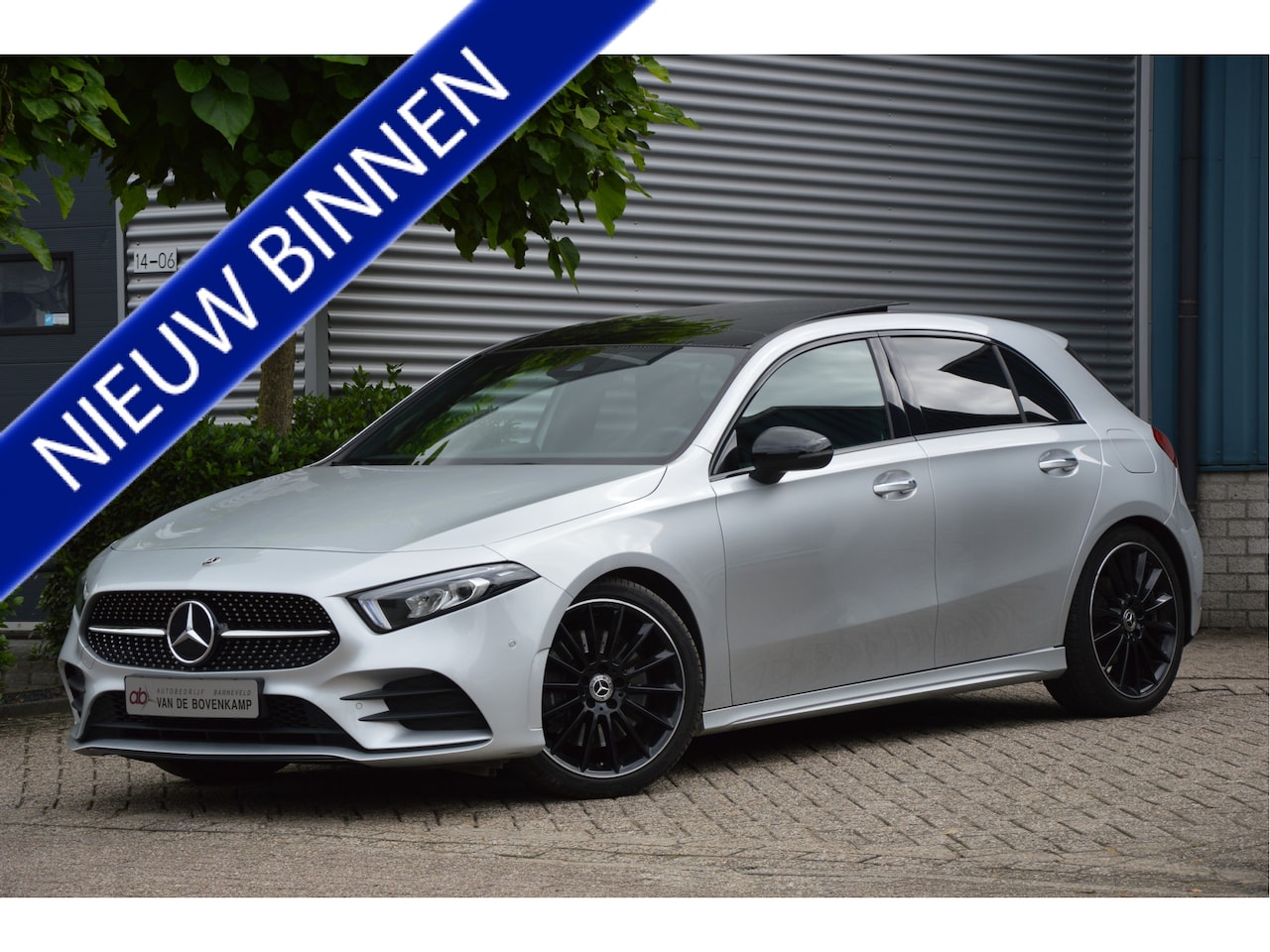 Mercedes-Benz A-klasse - 250 AMG Line PANORAMADAK | SFEERVERLICHTING | NIGHT-PAKKET | KEYLESS | LED | CAMERA | ENZ - AutoWereld.nl