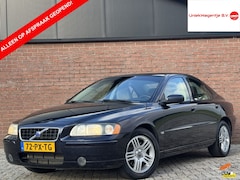 Volvo S60 - 2.5T MOMENTUM | NL-AUTO | CRUISE | TREKHAAK