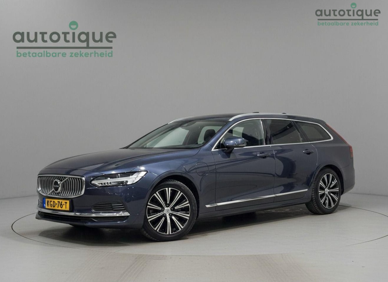 Volvo V90 - 2.0 T6 AWD Inscription Expression | panorama | leder | navi | trekhaak | auto-pilot | - AutoWereld.nl