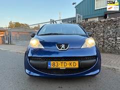 Peugeot 107 - 1.0-12V XR