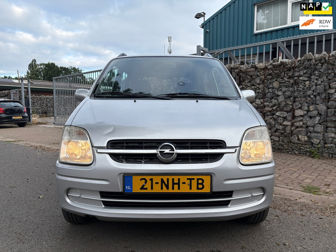 Opel Agila - 1.2-16V Color Edition 1.2-16V Color Edition - AutoWereld.nl