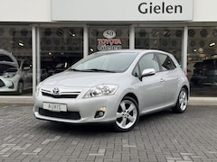 Toyota Auris - 1.8 Full Hybrid Dynamic | Trekhaak, Navigatie, Parkeercamera, Cruise control, Parkeersenso