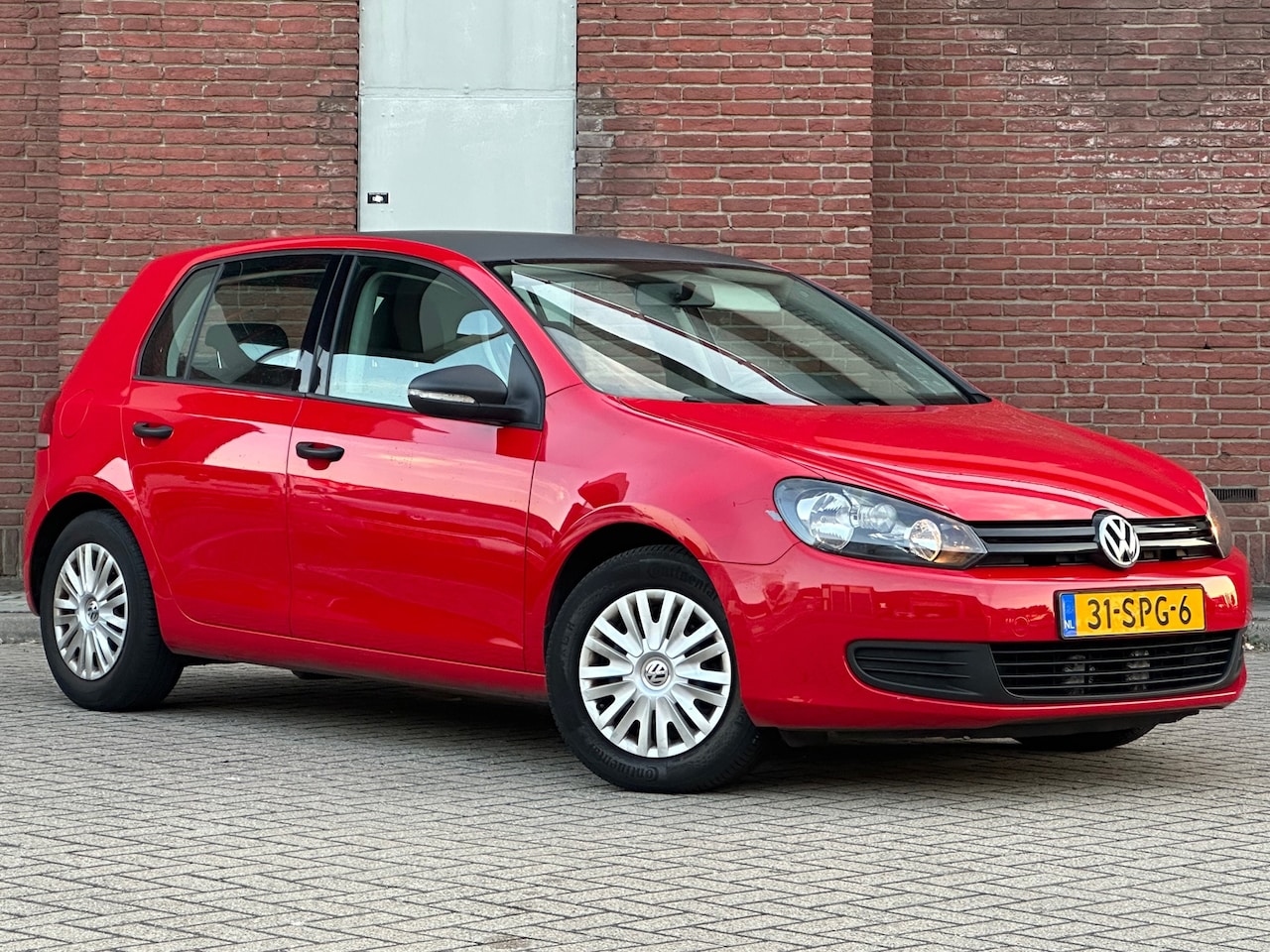 Volkswagen Golf - 1.6 TDI Trendline BlueMotion|AIRCO|CRUISE|TREKHAAK|GOED-ONDERHOUDEN| - AutoWereld.nl
