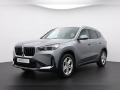 BMW X1 - 25 e xDrive Frozen Grey l Pano l Trekhaak l HK l Leder l 360°