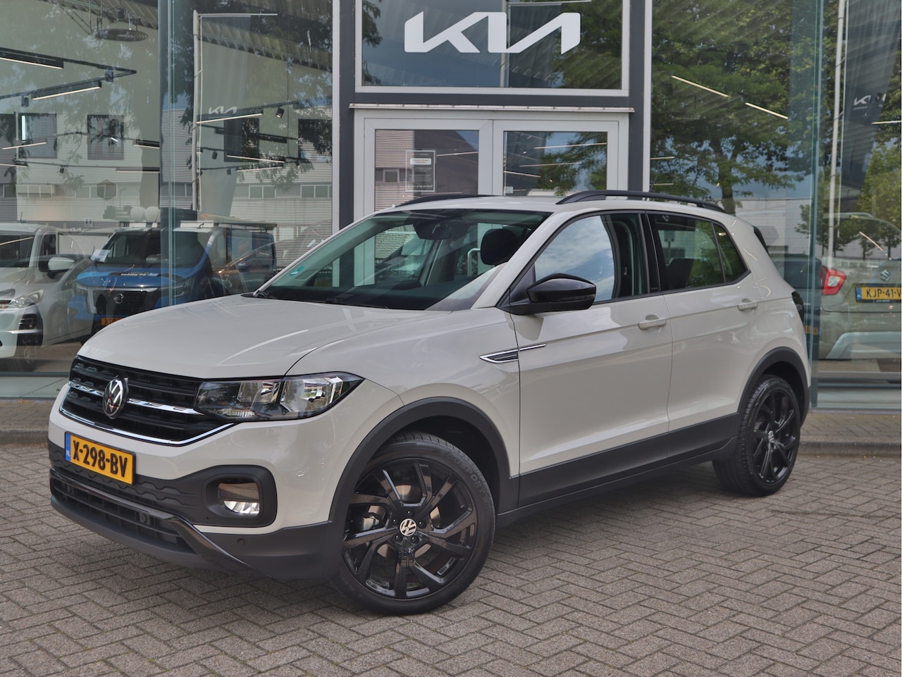 Volkswagen T-Cross - 1.0 TSI Life | Climate Control | Cr. Control Adaptief | Camera | Bluetooth | - AutoWereld.nl