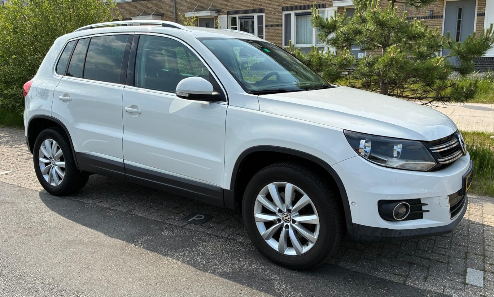 Volkswagen Tiguan - 1.4 TSI Sport&Style - AutoWereld.nl