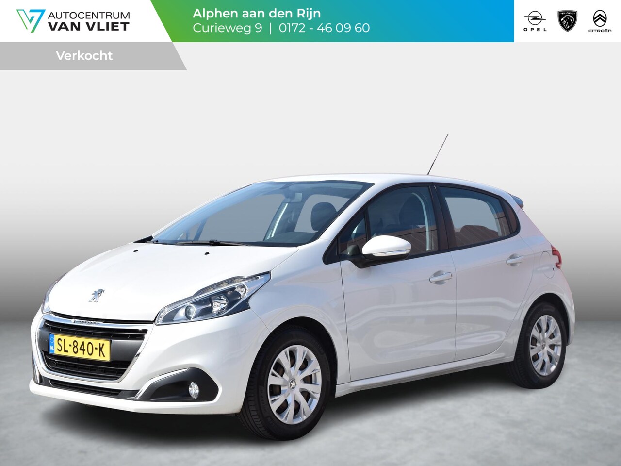 Peugeot 208 - 1.2 PureTech Blue Lion | AIRCO | CRUISE CONTROL | NAVIGATIE | BLUETOOTH | PARKEERSENSOREN - AutoWereld.nl