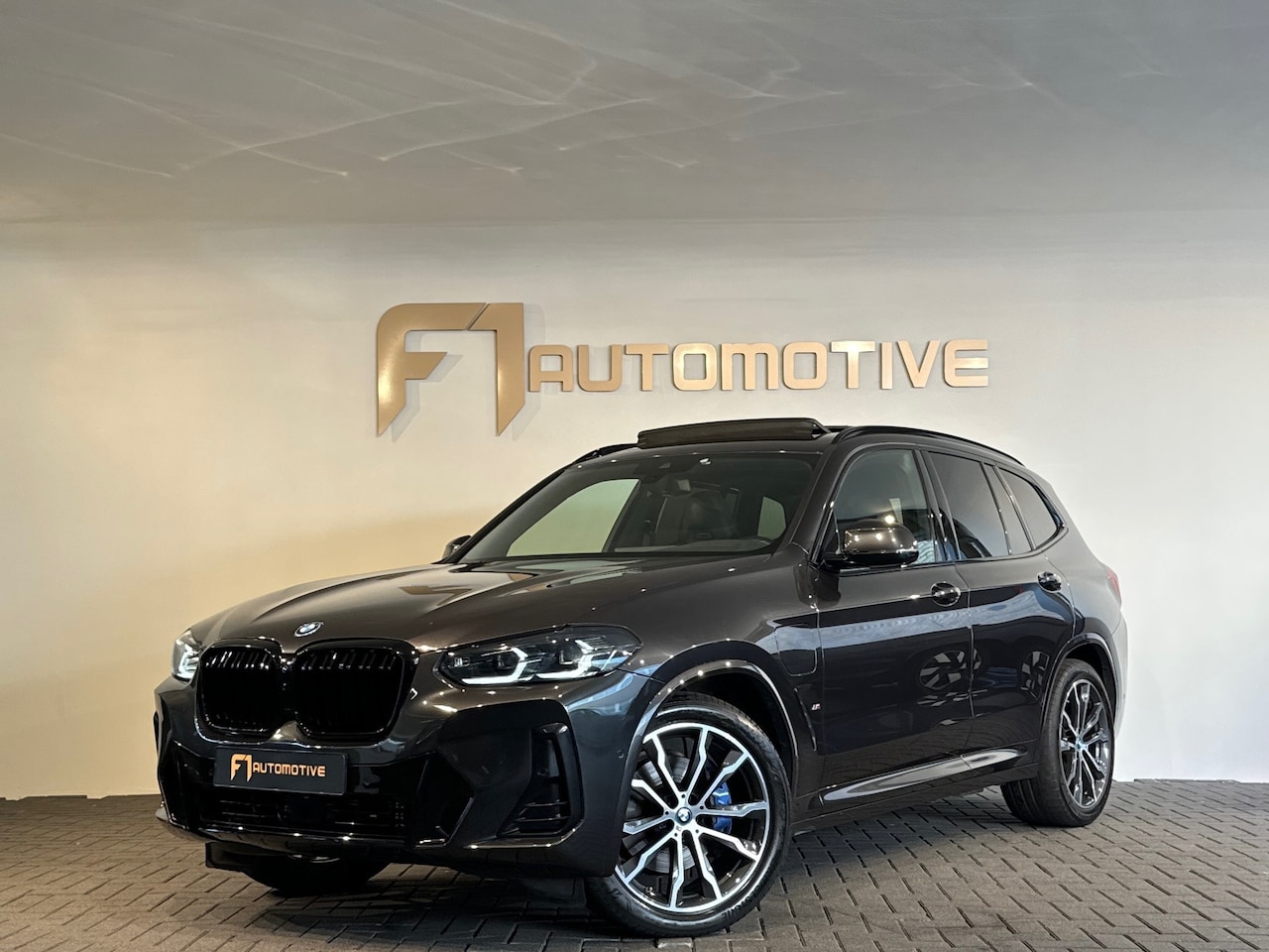 BMW X3 - XDrive30e High Executive M Sport|Pano|M Seat|HuD|H/K|Memory - AutoWereld.nl