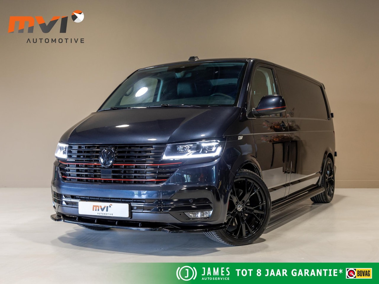 Volkswagen Transporter - 2.0 TDI L2H1 30 Bulli 75 Edition / 204pk / Achteruitrij camera / Stoelverwarming / Leder / - AutoWereld.nl