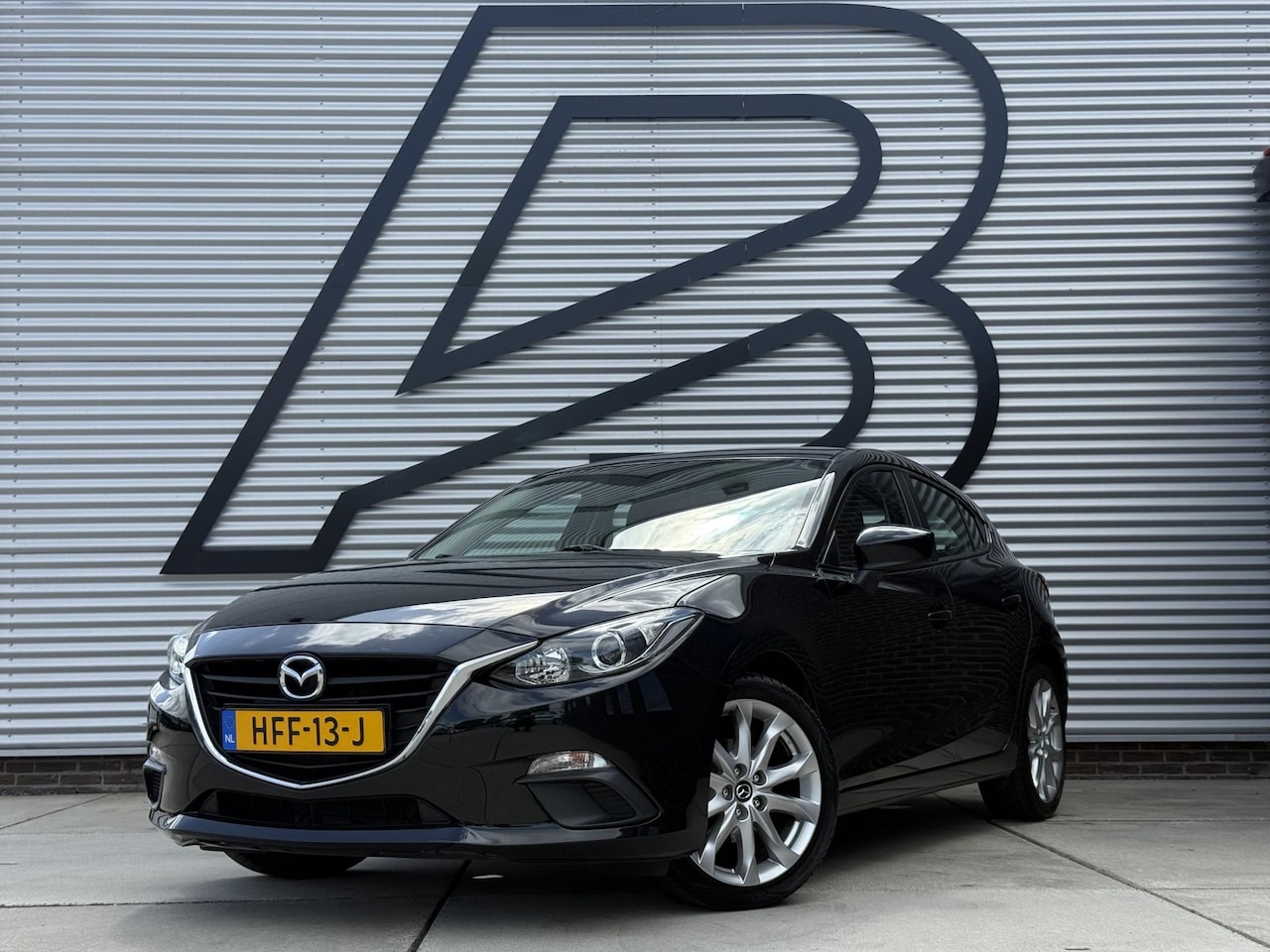 Mazda 3 - 1.5 S 1e Eigenaar|Airco|PDC|Elek ramen|LM velgen|APK tot 02-2027 - AutoWereld.nl