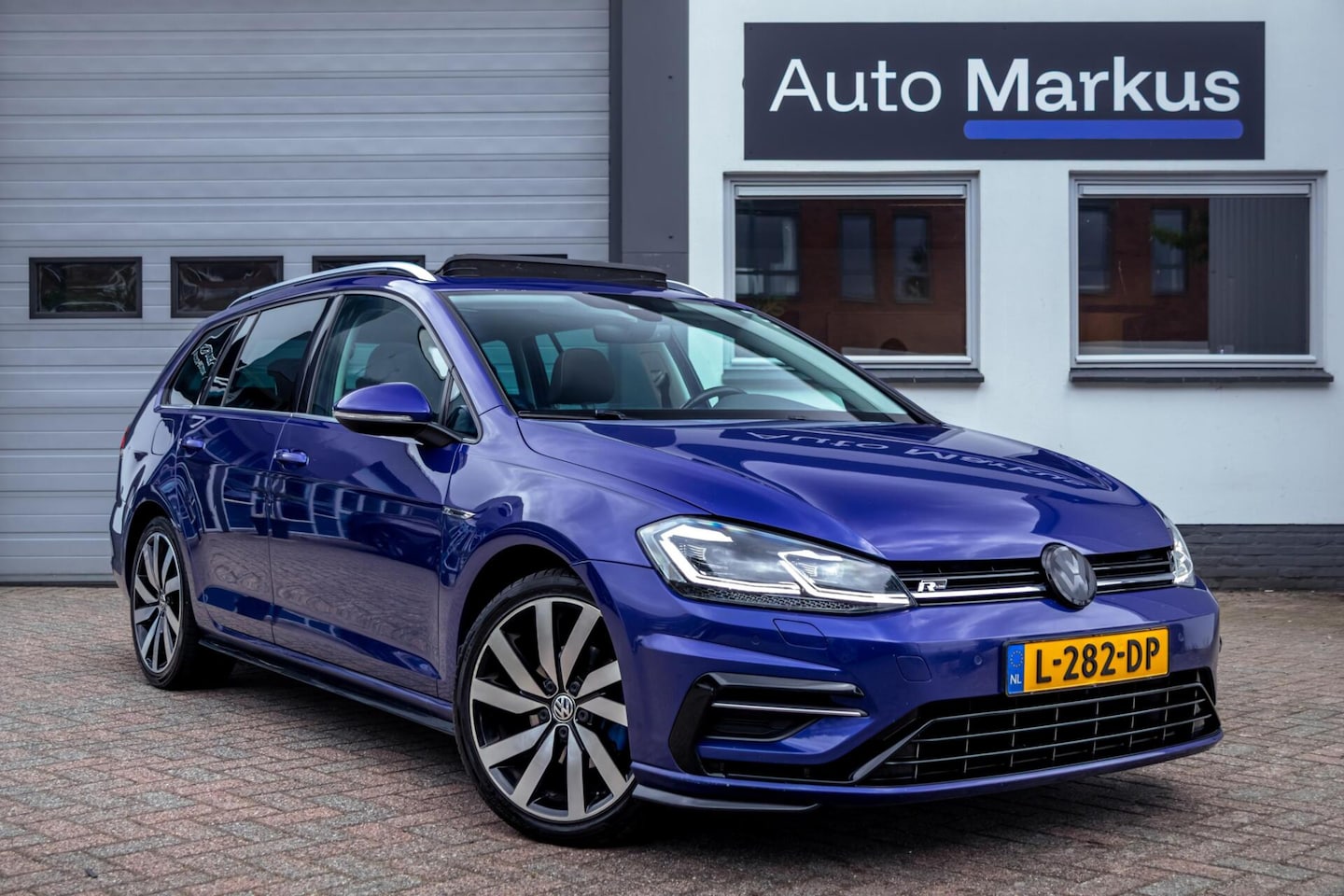Volkswagen Golf Variant - 1.5 TSI R-Line|Panoramadak|ACC|19"|Alcantara - AutoWereld.nl