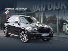 BMW X5 - xDrive45e High Exe Pano Dak-Harman/Kardon-Comforttoegang-Driving Assistant-21''LM Velgen