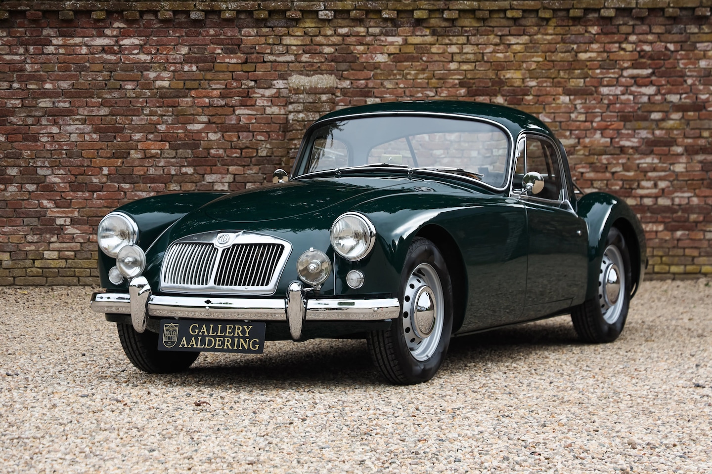 MG A 1500 - Coupe Top Quality example! Bare Metal Dutch restoration! "Disc wheels" - Looks cool and r - AutoWereld.nl