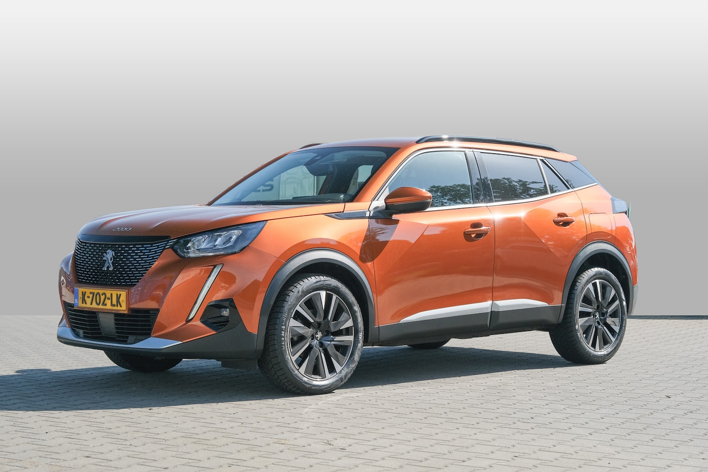 Peugeot 2008 - 1.2 PureTech Blue Lease Allure 1.2 PureTech Blue Lease Allure - AutoWereld.nl