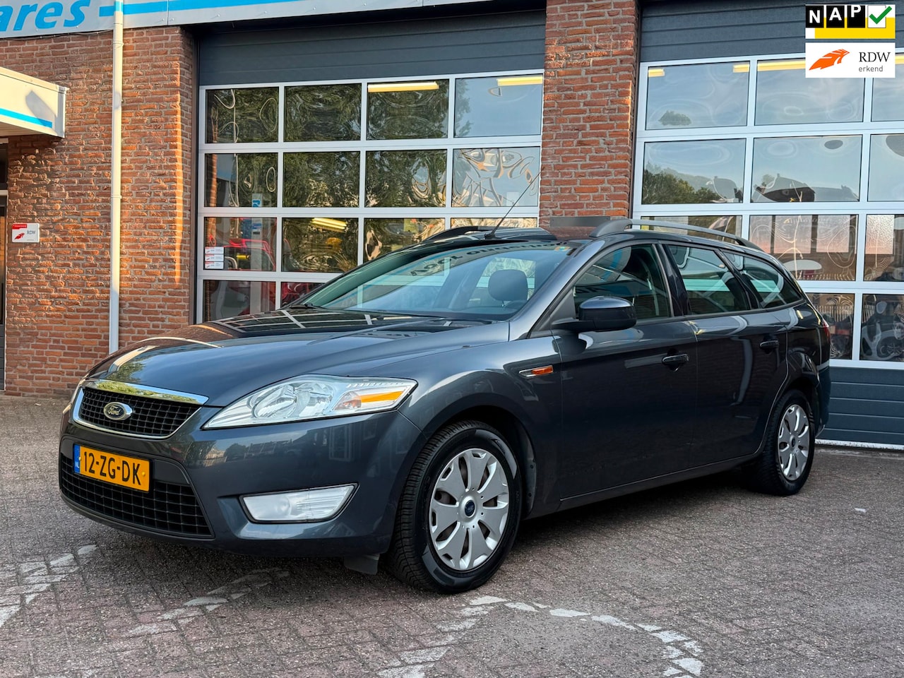 Ford Mondeo Wagon - 2.0-16V Trend 2.0-16V Trend, airco, cruise, PDC - AutoWereld.nl