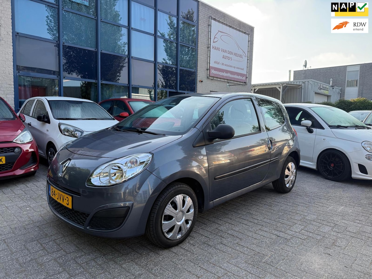 Renault Twingo - 1.2 Authentique Airco, APK 07/27 - AutoWereld.nl