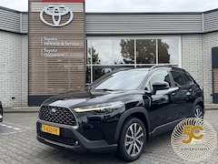 Toyota Corolla Cross - 2.0 HYBRID 184PK FIRST-EDITION BLIND-SPOT EL-ACHTERKLEP LM-VELGEN KEYLESS PARK-SENSOREN ST